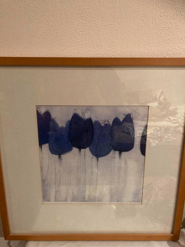Blauwe Tulpen in Houten Lijst - Scott Olsen, Huis en Inrichting, Woonaccessoires | Wanddecoraties, Ophalen of Verzenden