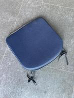 1 blauw en 1 zwart zitkussentje, Ophalen of Verzenden, Gebruikt, Blauw, Bureaustoel