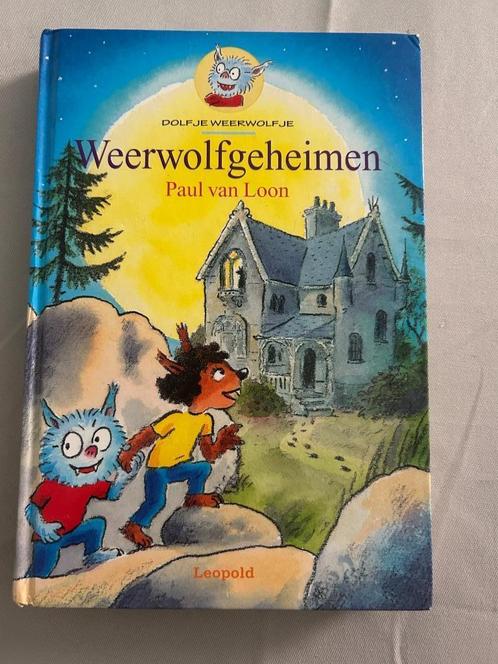 Lees boek Paul van loon Dolfje weerwolfje weerwolf geheimen, Boeken, Humor, Zo goed als nieuw, Verhalen, Ophalen of Verzenden