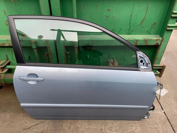 Rechter portier Toyota corolla 3 deurs bouwjaar 2006., Auto-onderdelen, Carrosserie en Plaatwerk, Deur, Toyota, Gebruikt, Ophalen of Verzenden