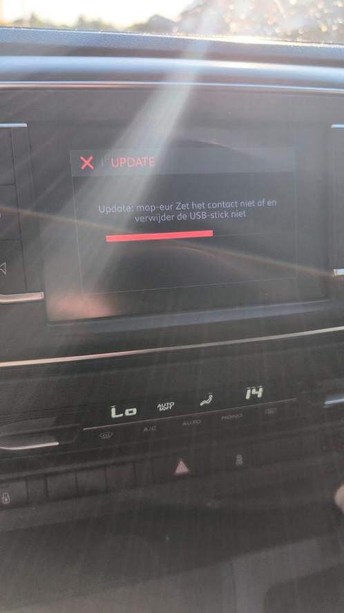 Navigatie update Citroën Jumpy 2017 en meerdere, Computers en Software, Navigatiesoftware, Zo goed als nieuw, Update, Heel Europa