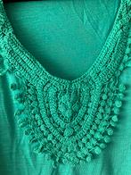 Groen. T shirt. Maat M. Nieuw. Groen. Mooie versierde hals., Ophalen of Verzenden, Zo goed als nieuw, Groen, Korte mouw