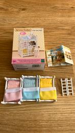 Sylvanian Families triple bunks beds, Verzamelen, Poppenhuizen en Toebehoren, Poppenhuis, Ophalen of Verzenden, Zo goed als nieuw