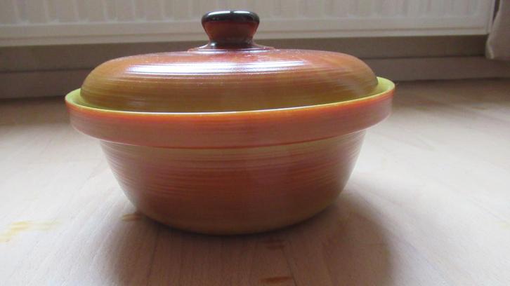 Arcopal Volcan ovenpot met deksel, Huis en Inrichting, Keuken | Servies, Gebruikt, Schaal of Schalen, Overige stijlen, Glas, Ophalen