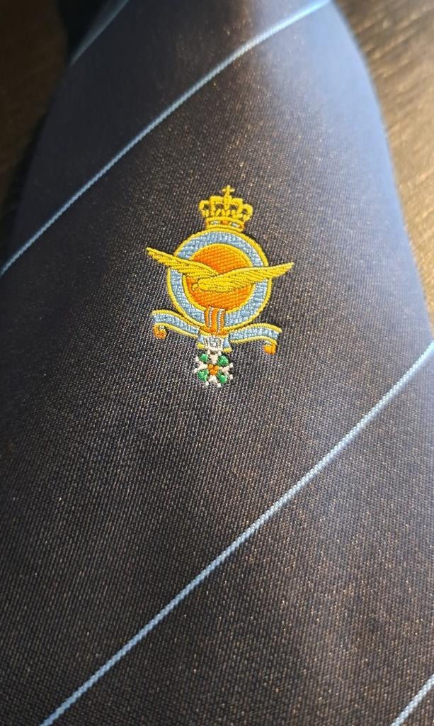 Koninklijke Luchtmacht stropdas blauw gestreept Parvus, Ophalen of Verzenden, Luchtmacht, Nederland, Kleding of Schoenen