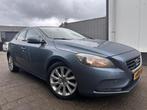 Volvo V40 1.6 D2 115PK Summum 2013 Blauw, Auto's, Voorwielaandrijving, Euro 5, Zwart, 4 cilinders