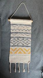 Geweven wandhanger 100 x 35cm naturel met blauw en geel zgan, Ophalen of Verzenden, Zo goed als nieuw