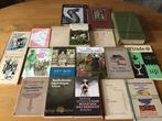 19 Oude boeken van diverse jaren, 40-50-60-70-80 tot 91., Ophalen of Verzenden, Zo goed als nieuw