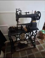 Antieke naaimachine, Ophalen