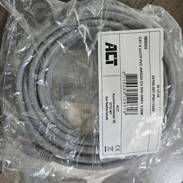4x Grijze 5MU/UTP CAT6 patchkabel RJ45 beschikbaar voor biedingen