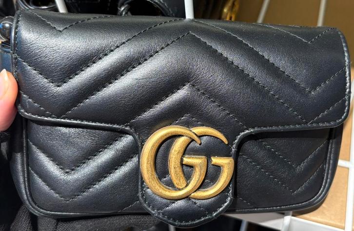 €1400 Gucci GG Marmont Flap small, Sieraden, Tassen en Uiterlijk, Tassen | Damestassen, Gebruikt, Schoudertasje, Zwart, Ophalen of Verzenden