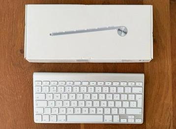 Apple wireless keyboard MC184N/B beschikbaar voor biedingen
