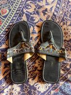 Super leuke teenslippers met vlinders maat 36 nu 14€, Kleding | Dames, Schoenen, Slippers, Noidea, Zwart, Ophalen of Verzenden