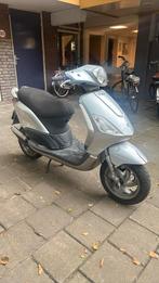 Piaggio fly 2t, Fietsen en Brommers, Scooters | Piaggio, Ophalen, Tweetakt, Gebruikt, Fly
