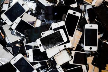GEZOCHT: GROOT PARTIJ KAPOTTE of OUDE iPHONES beschikbaar voor biedingen