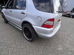 Mercedes-Benz ML W163 Sidebars met RVS treeplank