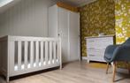 Ledikant en commode grijs houtkleur kinderkamer, Ophalen, Gebruikt, Jongetje of Meisje