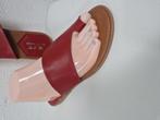 Écht leren teenslippers dames, Ophalen of Verzenden, Nieuw