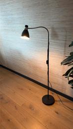 Zwarte staande schemerlamp, 100 tot 150 cm, Ophalen of Verzenden, Zo goed als nieuw, Metaal