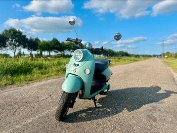 Unu classic elektrische scooter (defect) beschikbaar voor biedingen