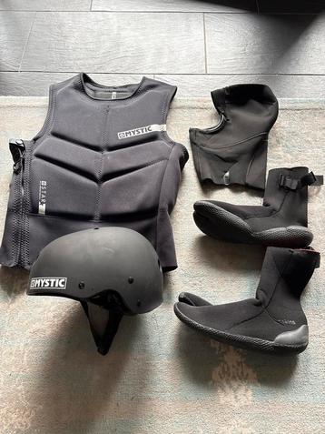 Kitesurf Accessoires Set - Mystic & C-Skins beschikbaar voor biedingen