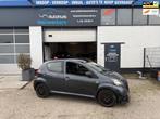 Toyota Aygo 1.0-12V- Sport- met NAP en een nieuwe APK!, Voorwielaandrijving, Gebruikt, 4 stoelen, 68 pk