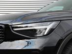 Volvo XC40 2.0 B4 Plus Black Edition Automaat / Panoramadak, Auto's, Volvo, Euro 6, 4 cilinders, 1969 cc, Zwart
