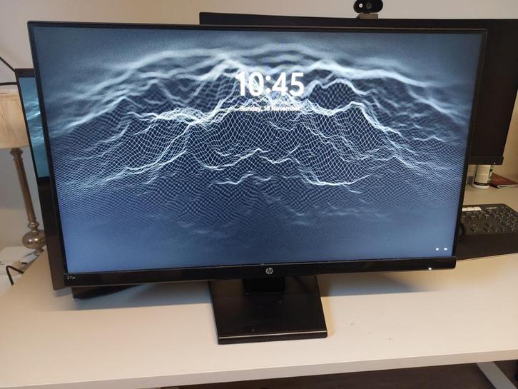 HP 27w Monitoren (2x) - 27 inch Full HD, Computers en Software, Monitoren, Zo goed als nieuw, 60 Hz of minder, HDMI, Gaming, Ingebouwde speakers