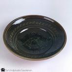 Volkskunst wandbord met vogels - Emil Majnhold L’ubietova., Antiek en Kunst, Antiek | Wandborden en Tegels, Ophalen of Verzenden