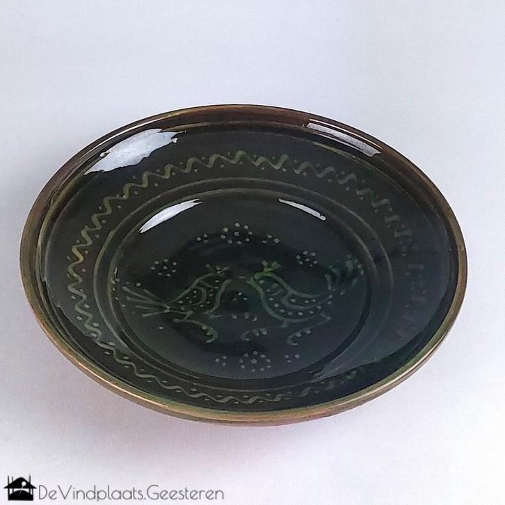 Volkskunst wandbord met vogels - Emil Majnhold L’ubietova., Antiek en Kunst, Antiek | Wandborden en Tegels, Ophalen of Verzenden