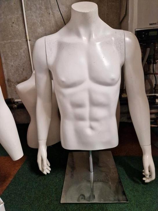 figuur heer op staander., Hobby en Vrije tijd, Kostuums, Theaterbenodigdheden en LARP, Gebruikt, Ophalen