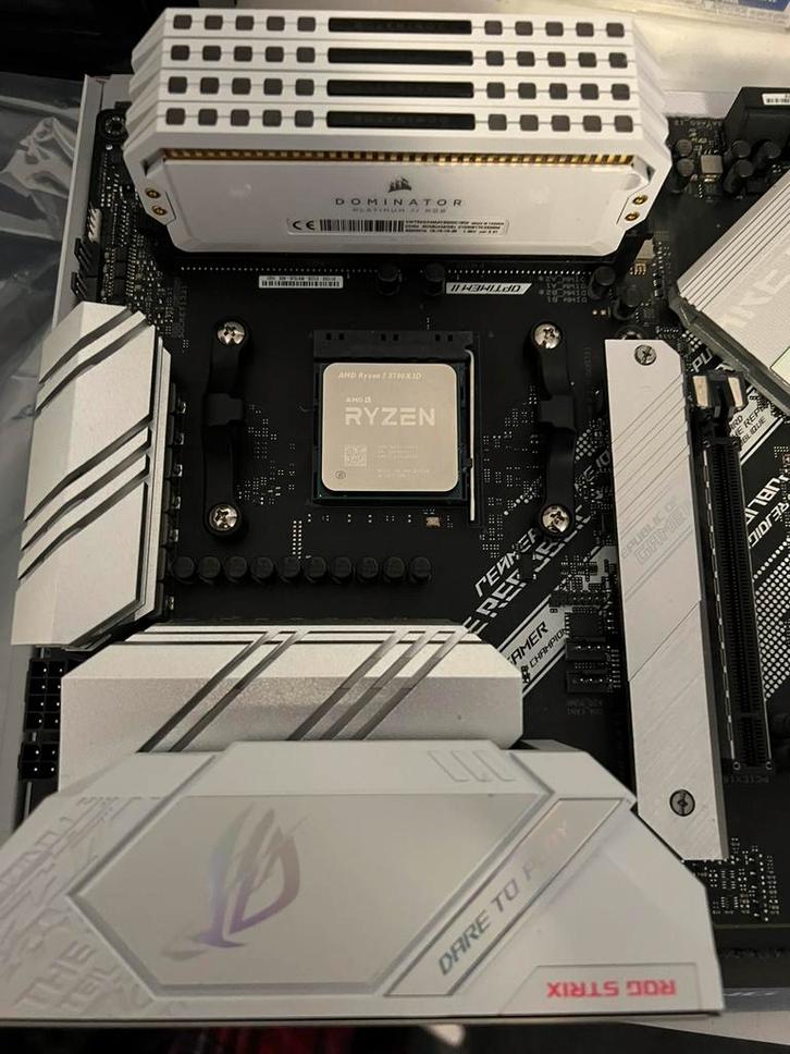 5700X3D + moederbord + 32gb ddr4, Computers en Software, Processors, Gebruikt, 3 tot 4 Ghz, Ophalen