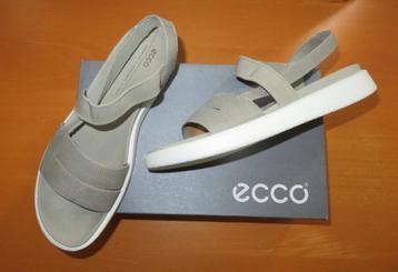 NIEUW: Ecco sandalen Yuma - khaki groen - maat 41 beschikbaar voor biedingen