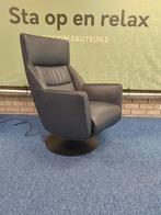Elektrische relax fauteuil Gealux Trones in nieuw staat !, Ophalen of Verzenden, Zo goed als nieuw, Leer, 50 tot 75 cm