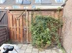 Houten schutting met deur, 295cm breed, Tuin en Terras, Met poort, Gebruikt, Ophalen of Verzenden, Tuinhek