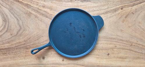 Pannenkoekenpan Gietijzeren 30 cm - Omeletpan - Pancake - Ei, Huis en Inrichting, Keuken | Potten en Pannen, Zo goed als nieuw