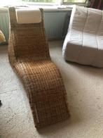 Rieten lig fauteuil/ lig-stoel, Ophalen, Bruin, Riet of Rotan, Zo goed als nieuw