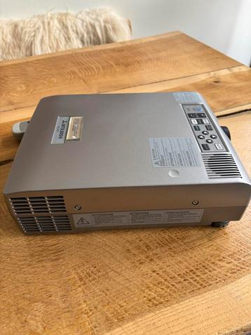 Mitsubishi XL 1XU Beamer - Projector beschikbaar voor biedingen