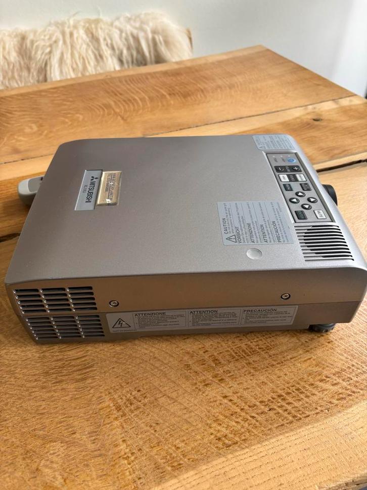 Mitsubishi XL 1XU Beamer - Projector, Audio, Tv en Foto, Beamers, Gebruikt, DLP, Overige resoluties, Ophalen