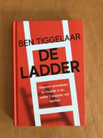 Ben Tiggelaar - De Ladder, Ophalen of Verzenden, Zo goed als nieuw, Ben Tiggelaar