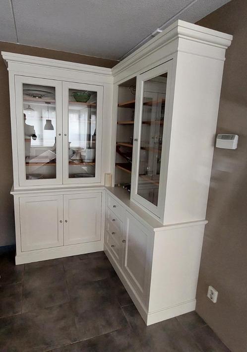 Witte handgemaakte essen hoekkast De Stoof 112x128x210 cm, Huis en Inrichting, Kasten | Buffetkasten, Gebruikt, 200 cm of meer