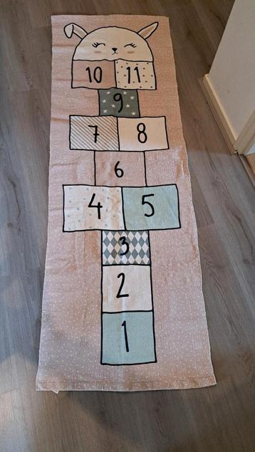 Hinkel vloerkleed 70x200 cm beschikbaar voor biedingen