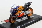 59978: Honda RC211V - Max Biaggi - 2005 - Atlas 1:24, Hobby en Vrije tijd, Modelauto's | 1:24, Ophalen of Verzenden, Zo goed als nieuw