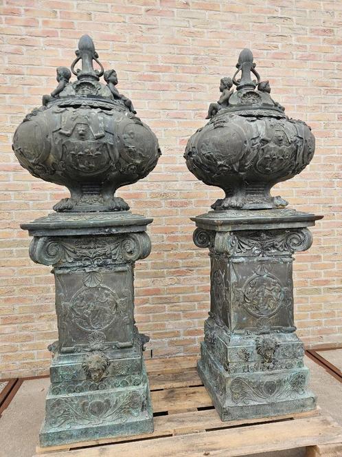 BRONZEN EXCLUSIEVE ZUILEN MET VAZEN ZEER ZWAAR BRONS TOPSTUK, Tuin en Terras, Tuinbeelden, Zo goed als nieuw, Overige typen, Overige materialen