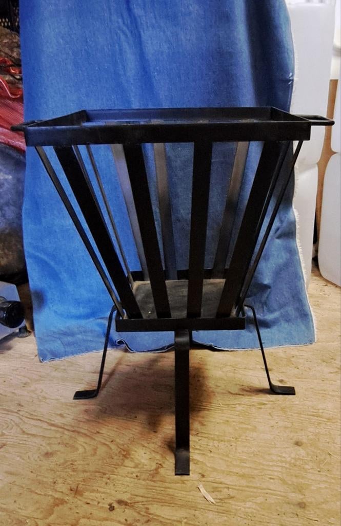 Vuurkorf - 55 cm hoog, 40x40 cm - Zeer Goede Staat, Tuin en Terras, Vuurkorven, Ophalen