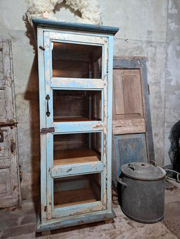 Oude vintage vitrinekast vitrine kast ibiza blauw india beschikbaar voor biedingen