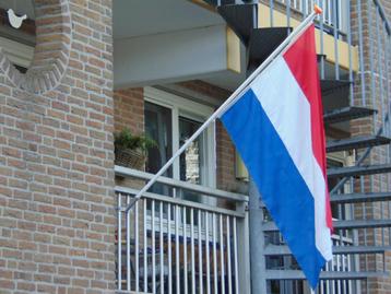 vlaggenstokhouders beschikbaar voor biedingen