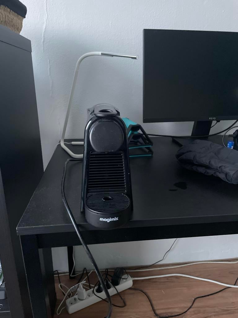 Nespresso Magimix Koffiemachine - Zo goed als nieuw!, Koffiemachine, Ophalen of Verzenden, Zo goed als nieuw, 1 kopje