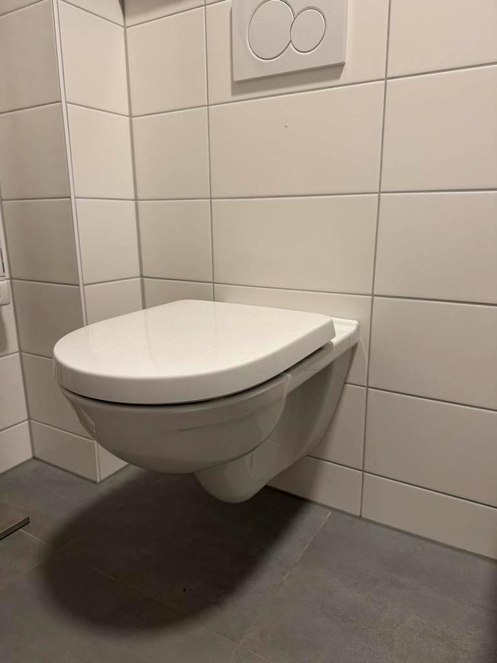 Villeroy & Boch O.novo Wandcloset DirectFlush + Bril, Doe-het-zelf en Verbouw, Sanitair, Gebruikt, Toilet, Ophalen