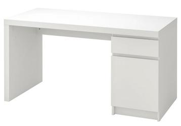 IKEA MALM Bureau 140*65 cm beschikbaar voor biedingen